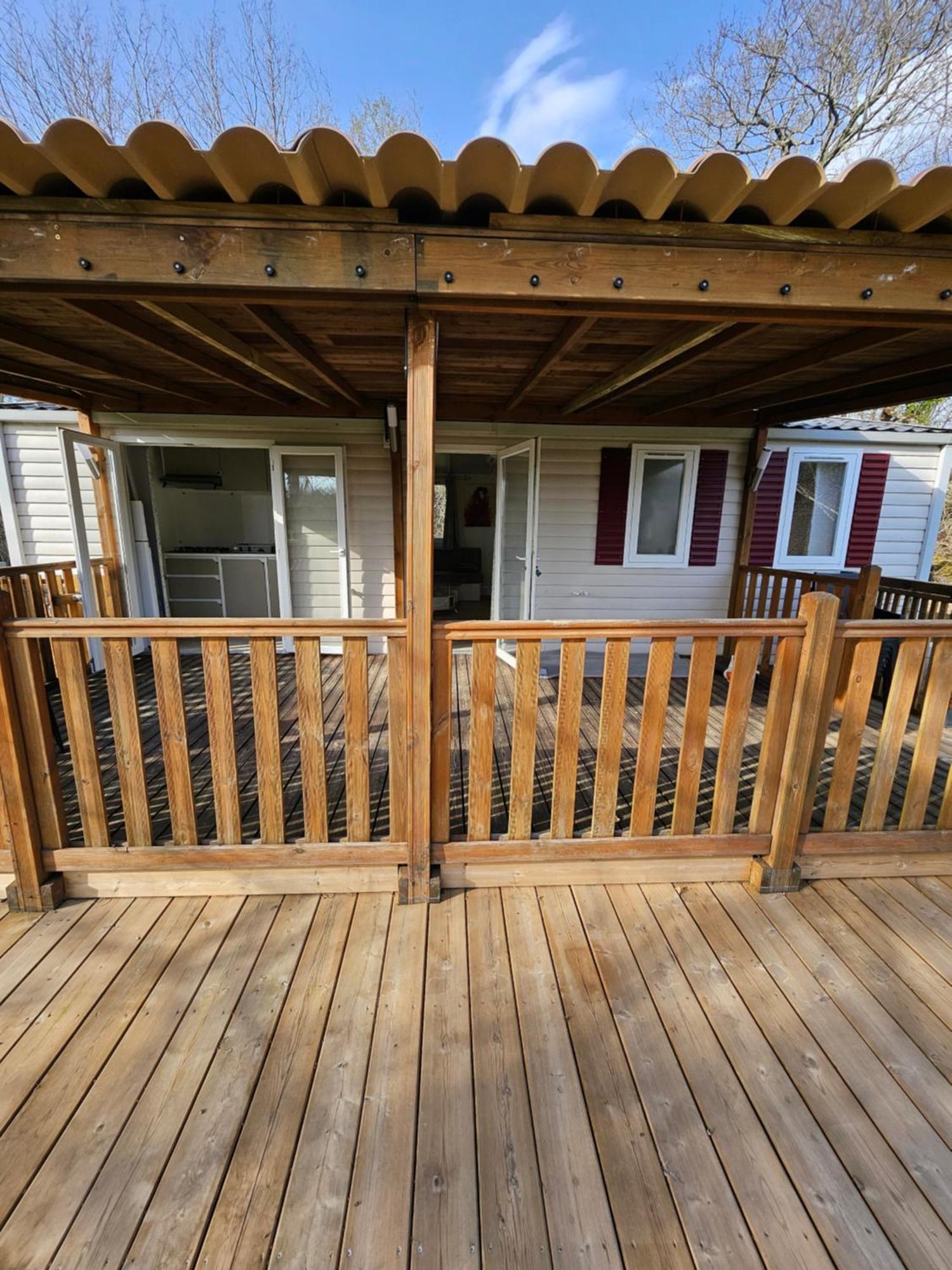 Camping Familial Les Chalets D'Uza Buitenkant foto